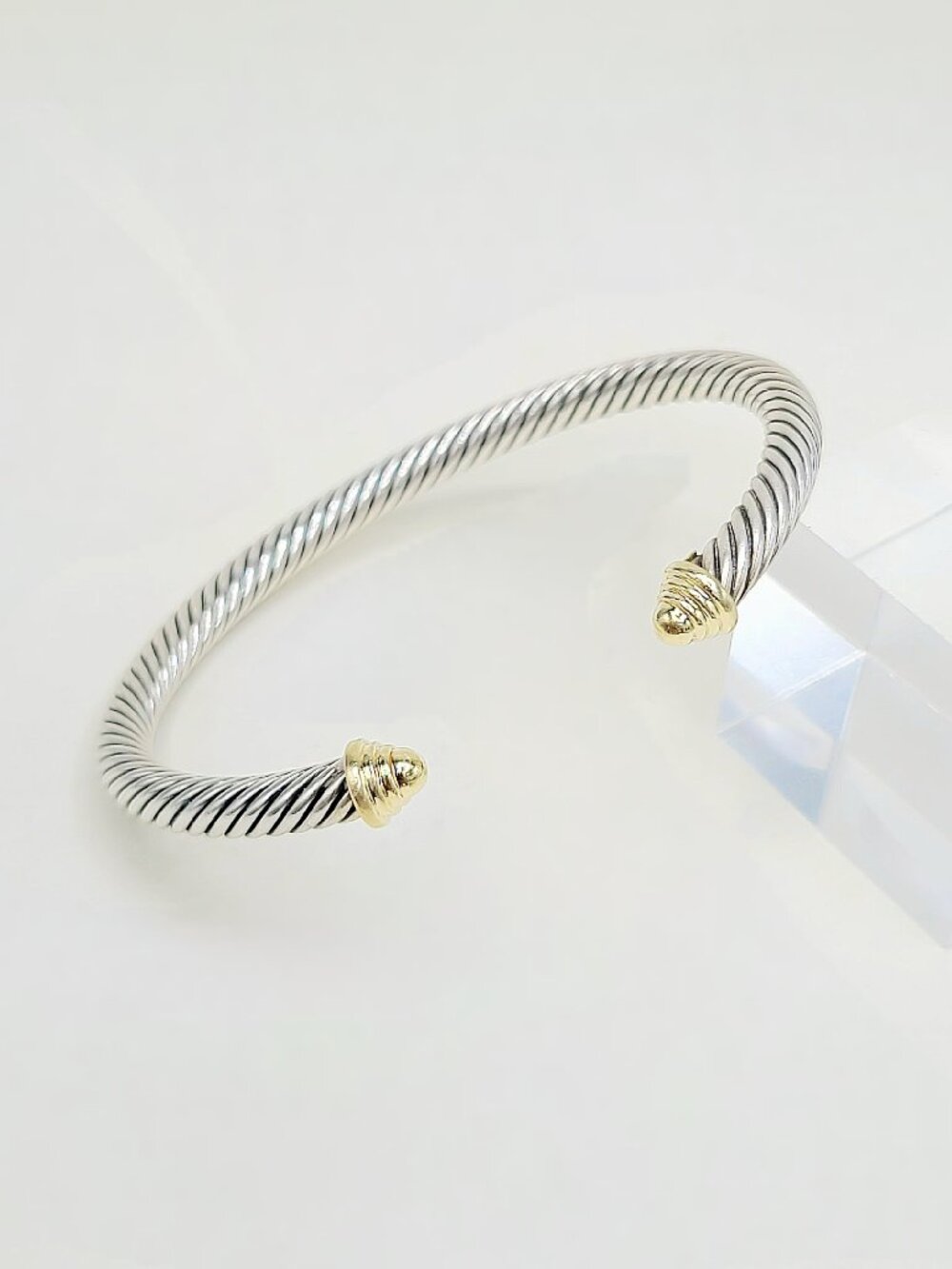 David Yurman Classic Cable Bracelet w/ 14K Yellow Gold Domes - 5mm - Medium